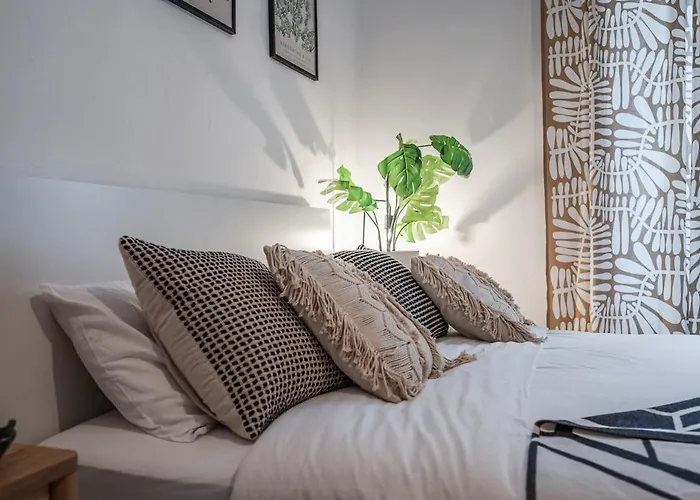 The Natural Spot - Design District Daire